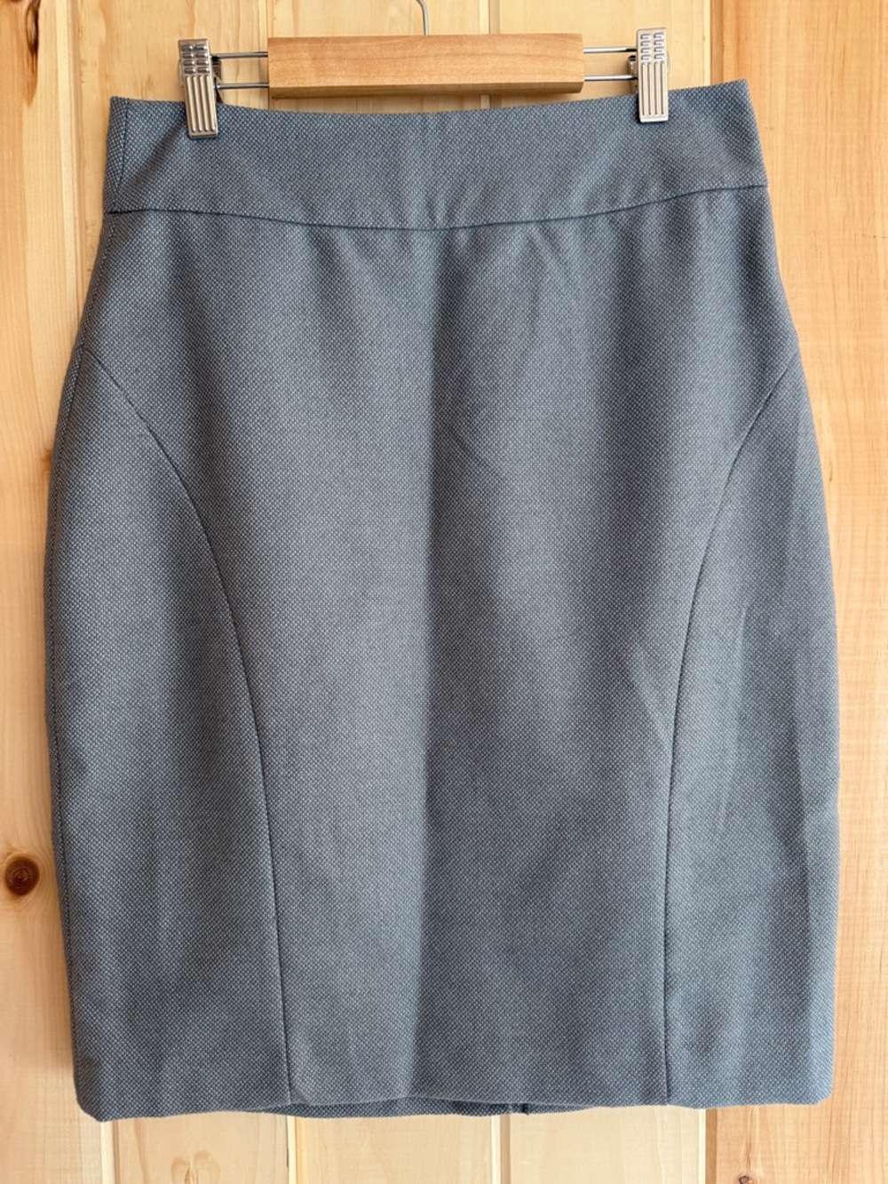 Banana Republic Textured Pencil Skirt - Size 2